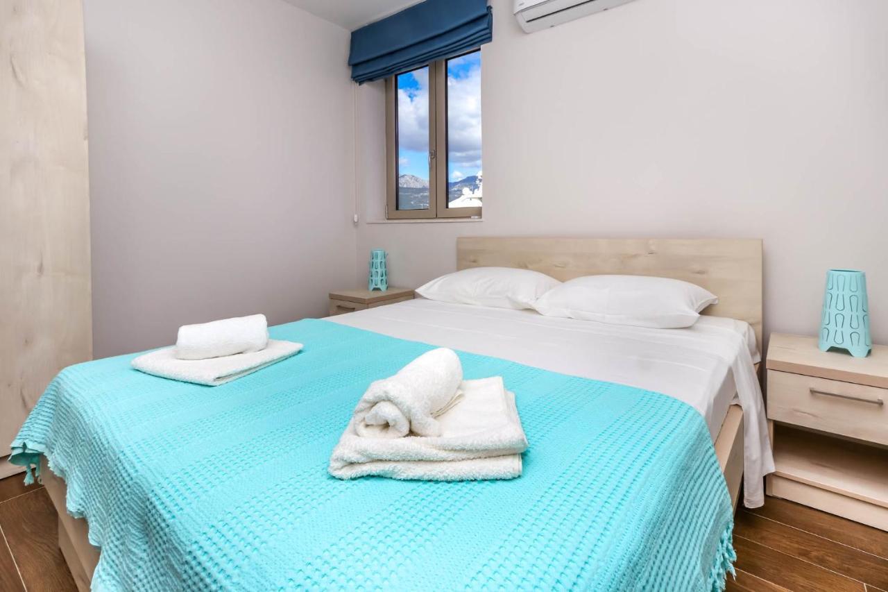 Timea Apartment Tivat Extérieur photo